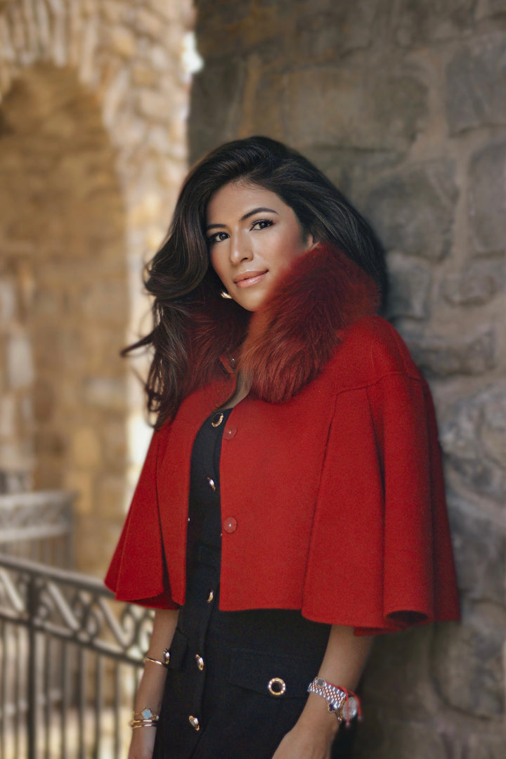 Short Princess Capelet