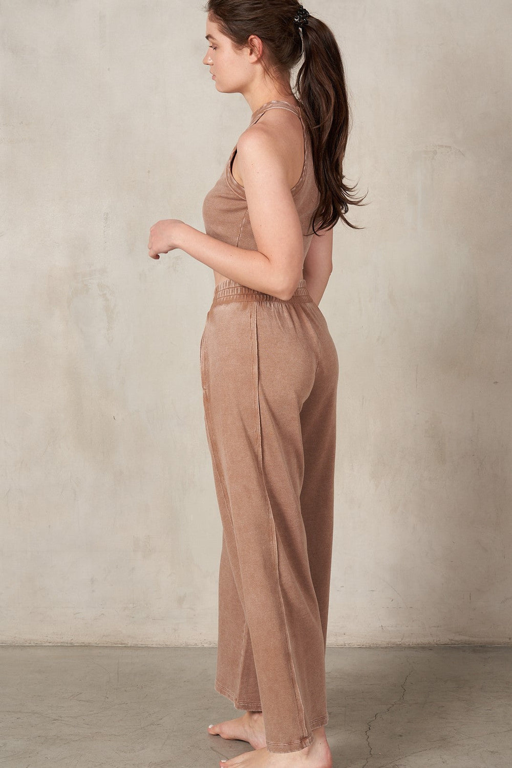 Halter neck crop top and pants set