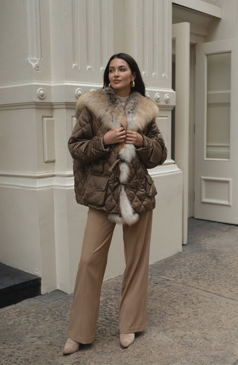 Short Down Jacket with Sailor Fox Collar