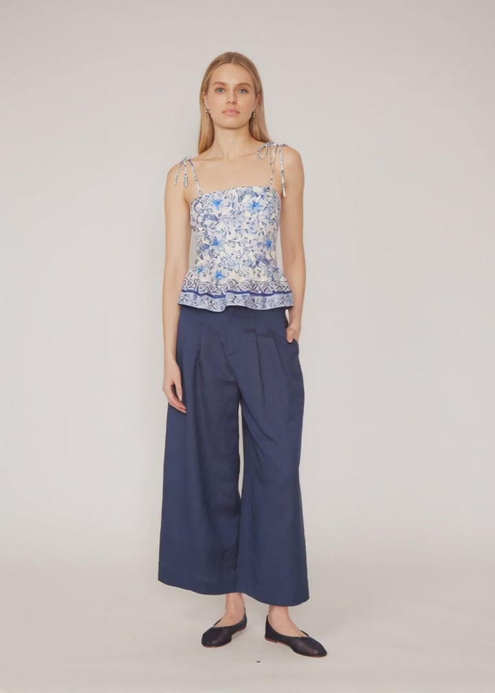 Lyra Top